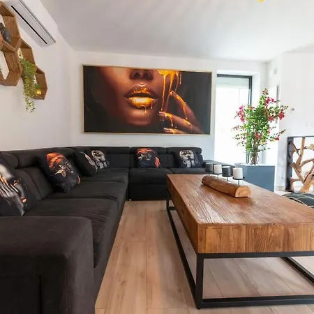 Superbe T4 Clim, Piscine, Vaste Jardin Prive Ferienhaus Laudun