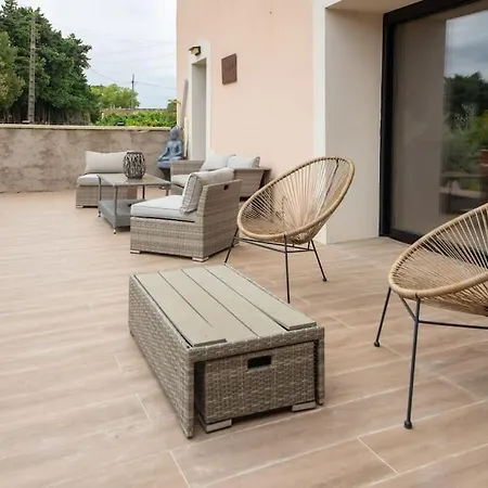 Superbe T4 Clim, Piscine, Vaste Jardin Prive